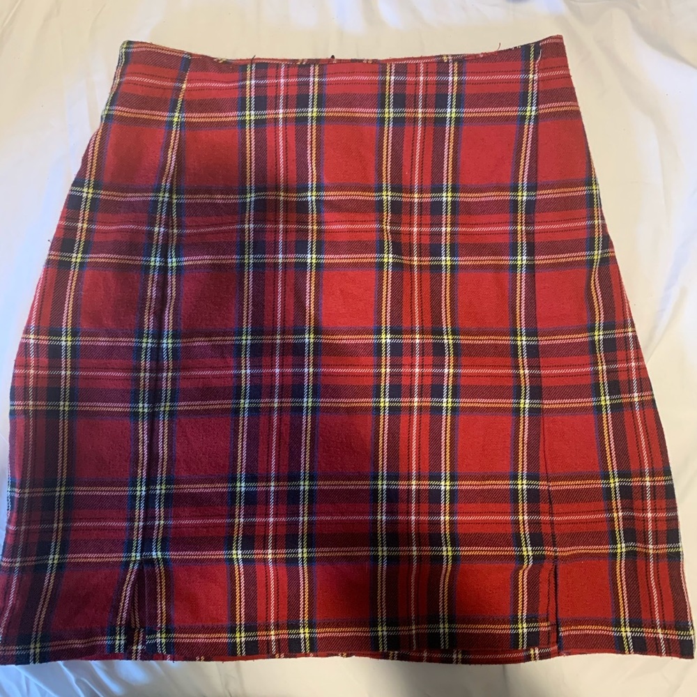 brandy melville cara skirt